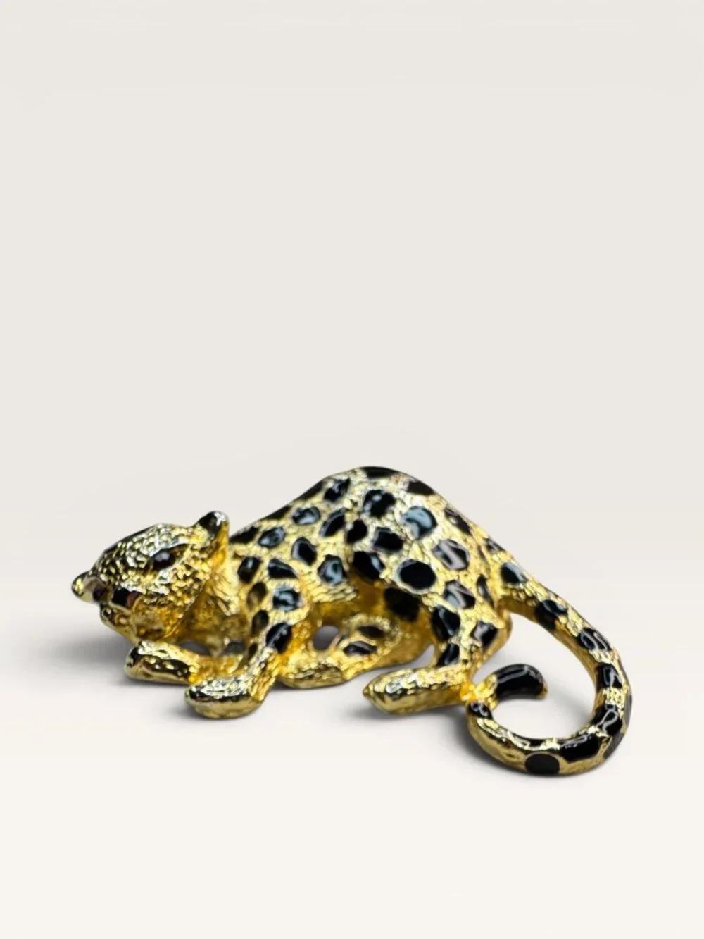 Park Lane 1980s Black Enamel Gold Tone Leopard Brooch Figural Vintage